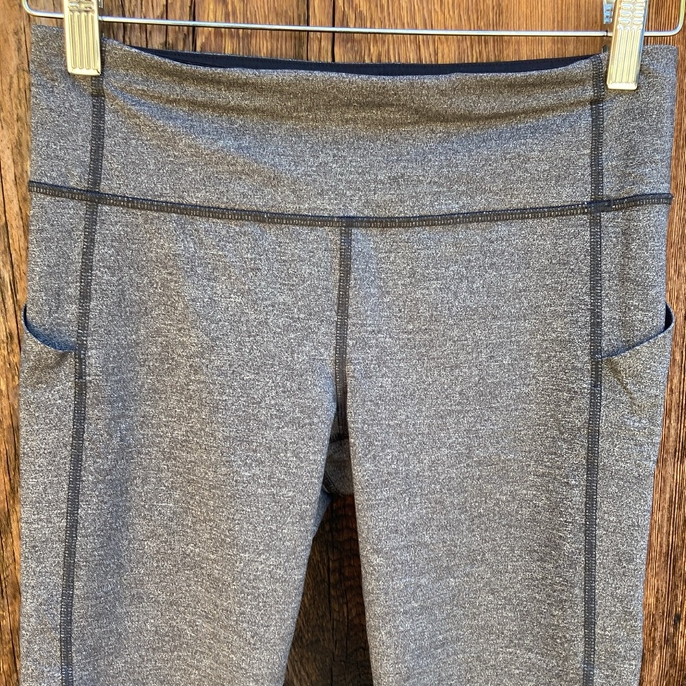 Lululemon Pace Rival Leggings grey & black size 6 side pockets and zipper pocket - Picture 2 of 10